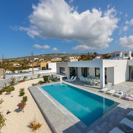 Villa Pleiades Paphos Extérieur photo
