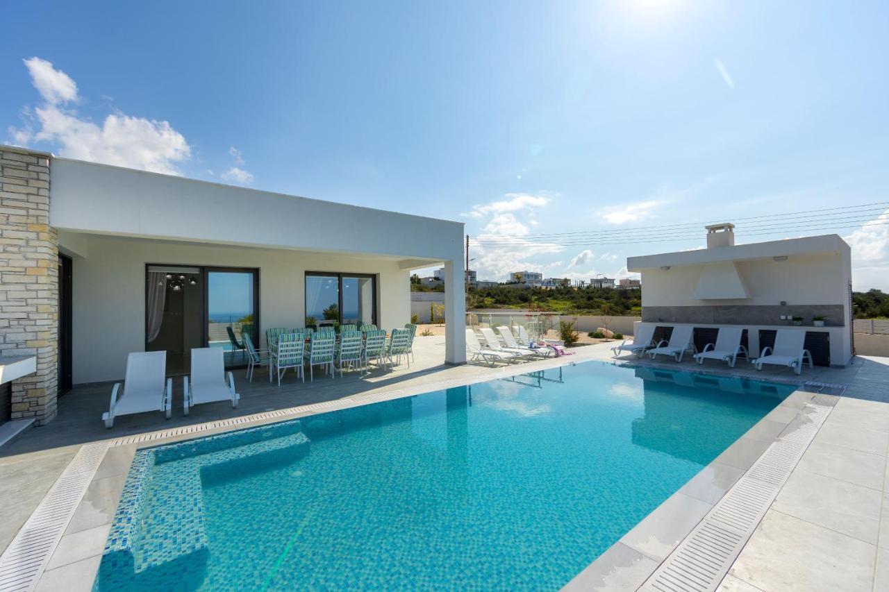 Villa Pleiades Paphos Extérieur photo