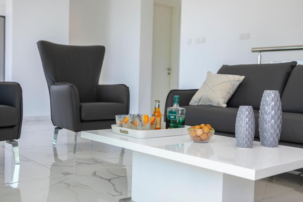 Villa Pleiades Paphos Extérieur photo