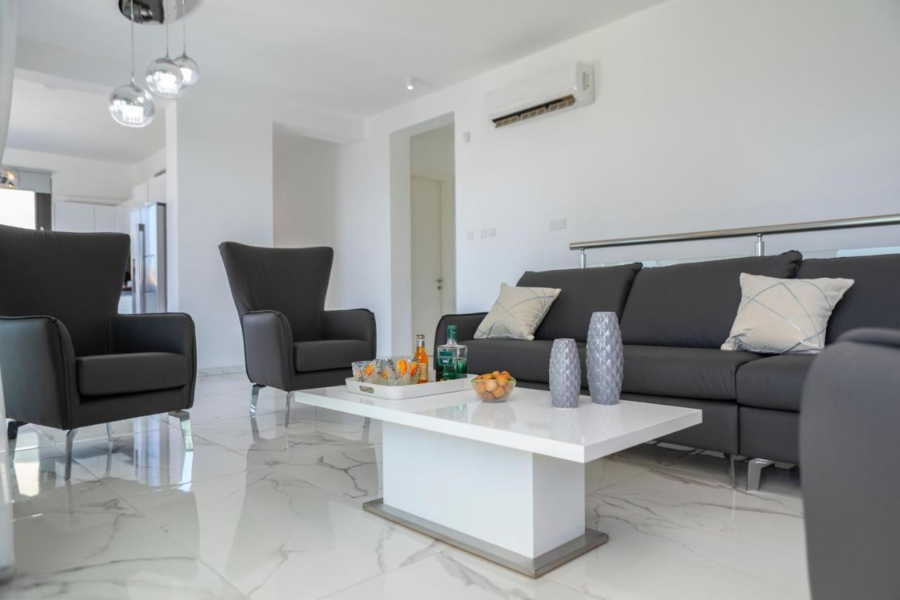 Villa Pleiades Paphos Extérieur photo