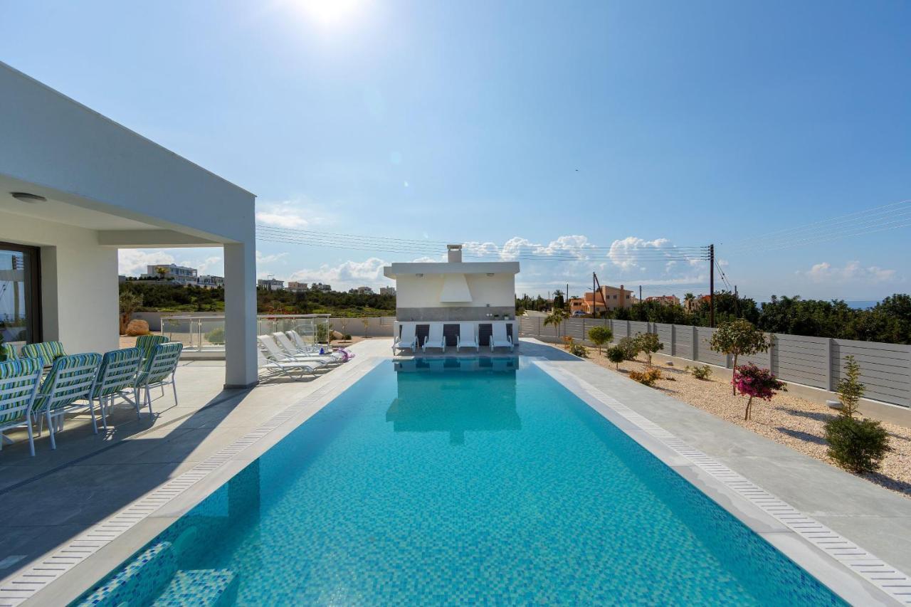Villa Pleiades Paphos Extérieur photo