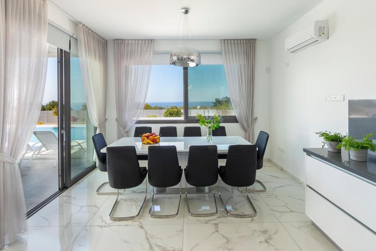 Villa Pleiades Paphos Extérieur photo