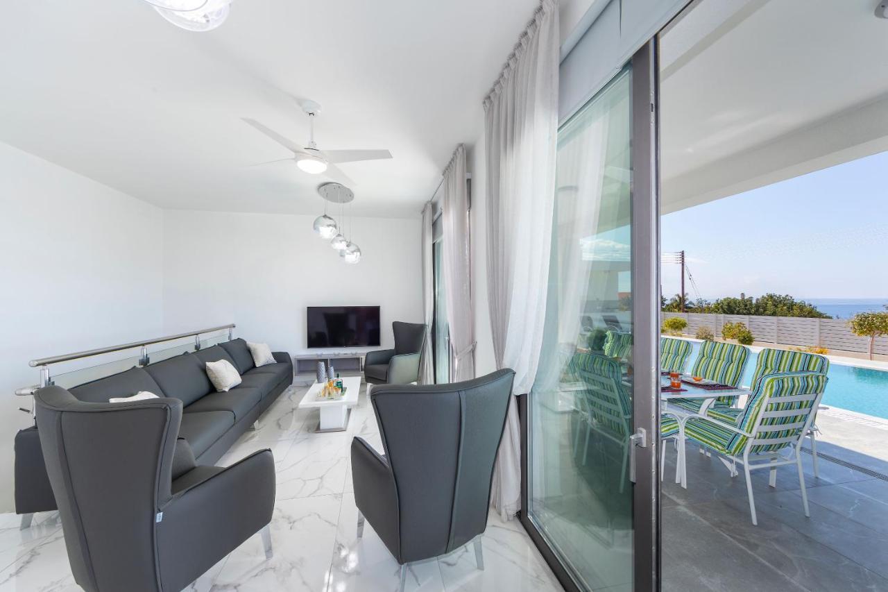 Villa Pleiades Paphos Extérieur photo