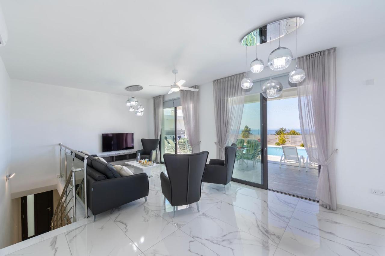 Villa Pleiades Paphos Extérieur photo