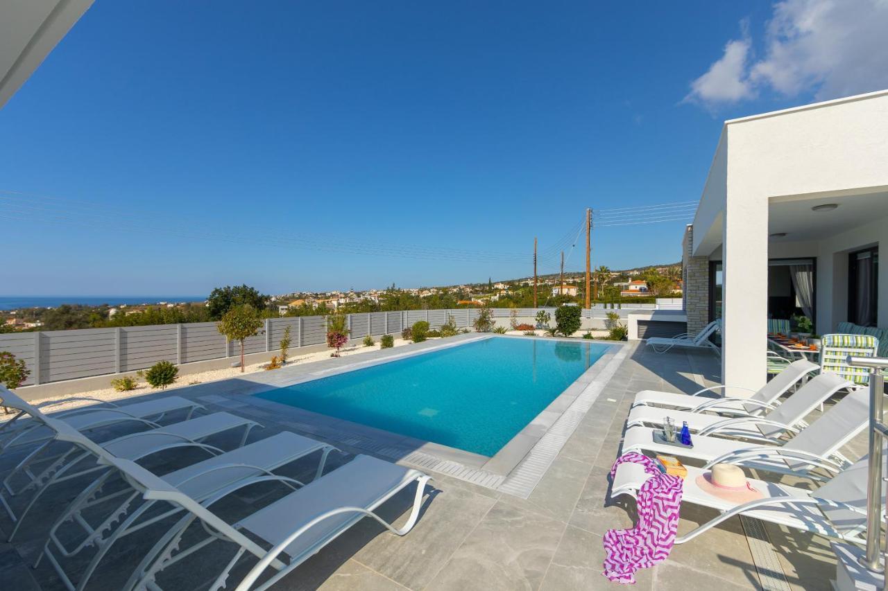Villa Pleiades Paphos Extérieur photo