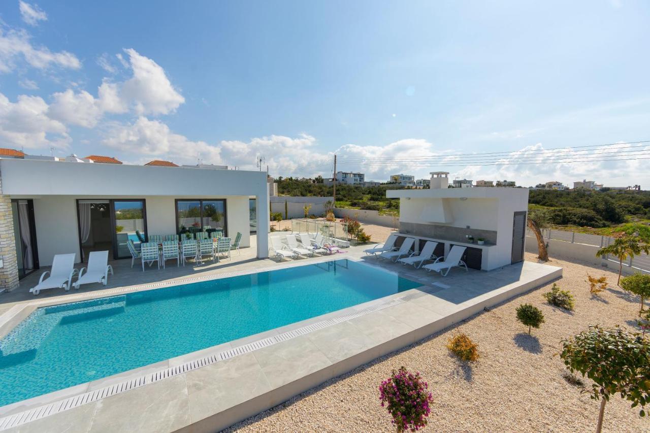 Villa Pleiades Paphos Extérieur photo