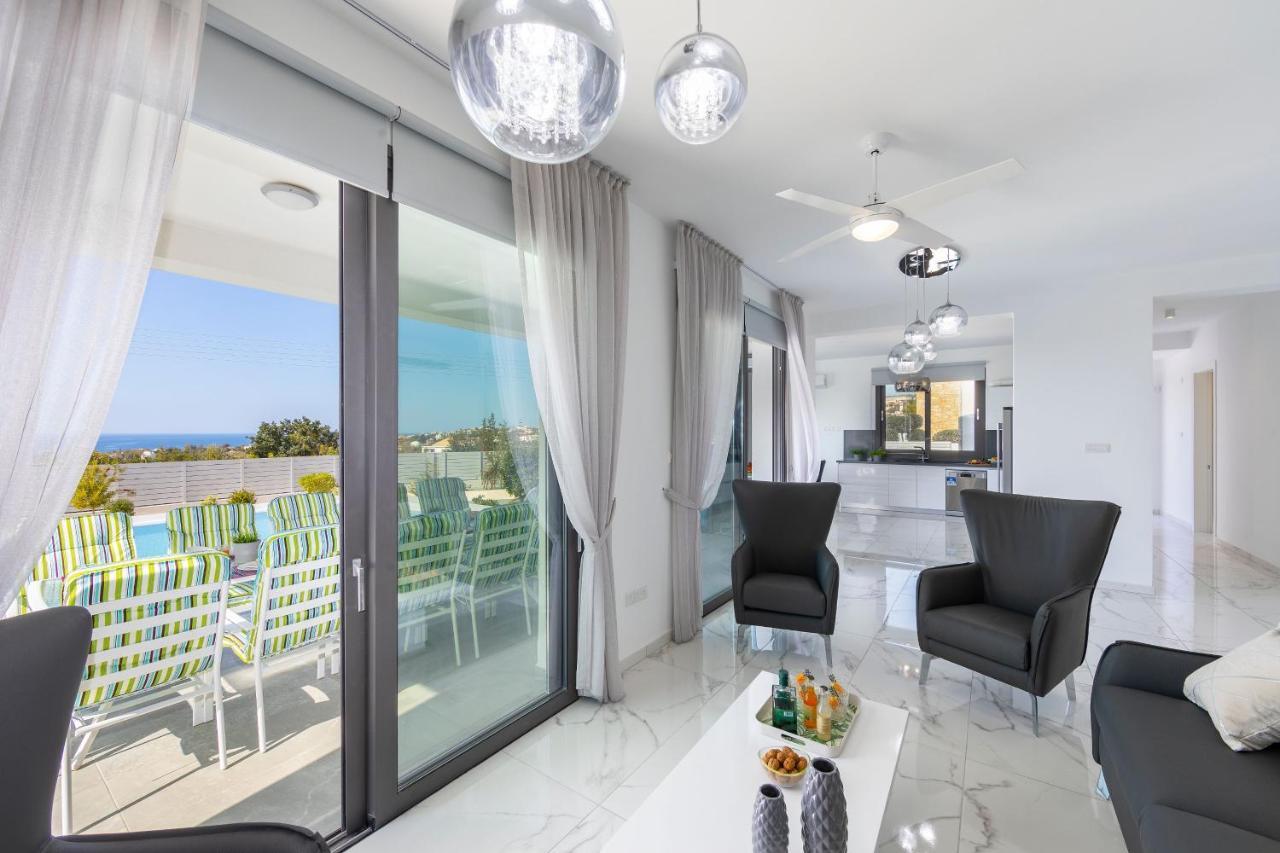 Villa Pleiades Paphos Extérieur photo