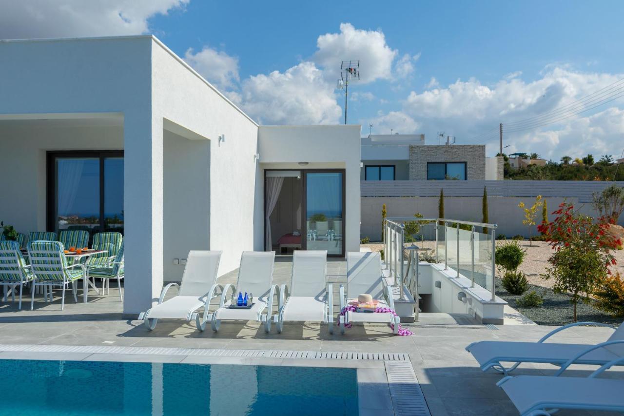 Villa Pleiades Paphos Extérieur photo